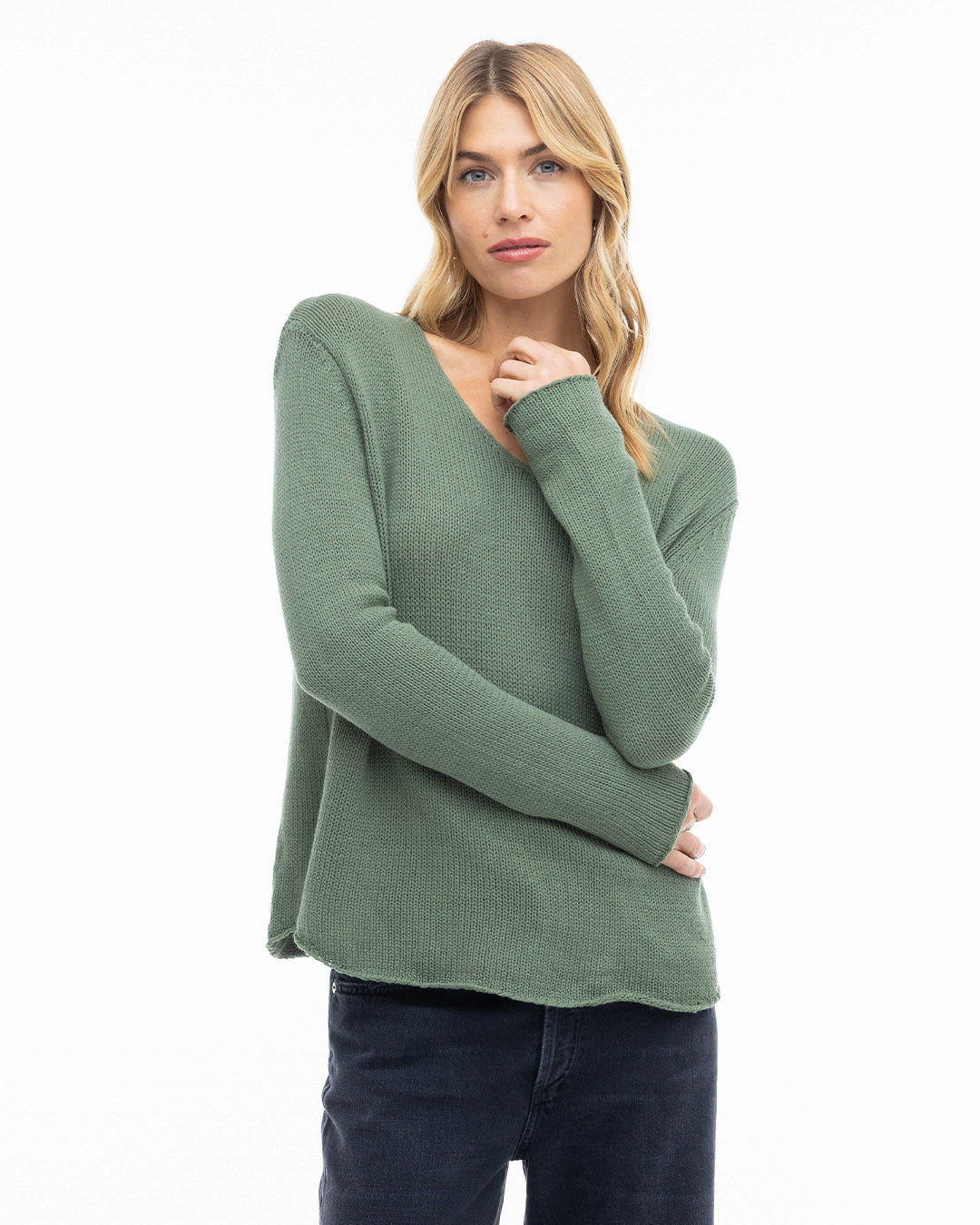 Round Edge V-Neck